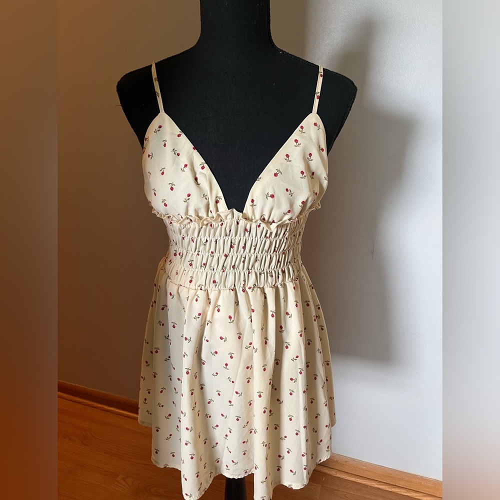 PRINCESS‎ POLLY ROZA MINI DRESS BEIGE Size 2